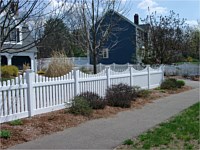 <b>Scalloped White PVC Dog Earred Picket Fence</b>